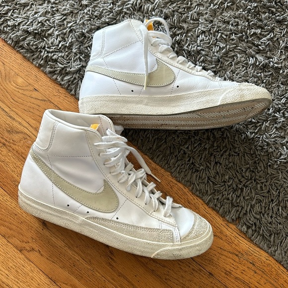 Nike Blazer Sneakers Mid '77 Vintage White Retro Athletic Men's 8.5 - Picture 1 of 11